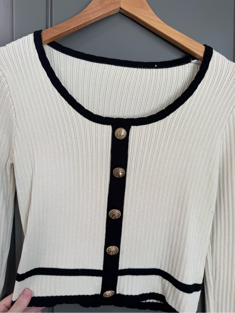 Commense Cream Ribbed Crop Cardigan with Black Trim and Gold Buttons - Picture 2 of 3
